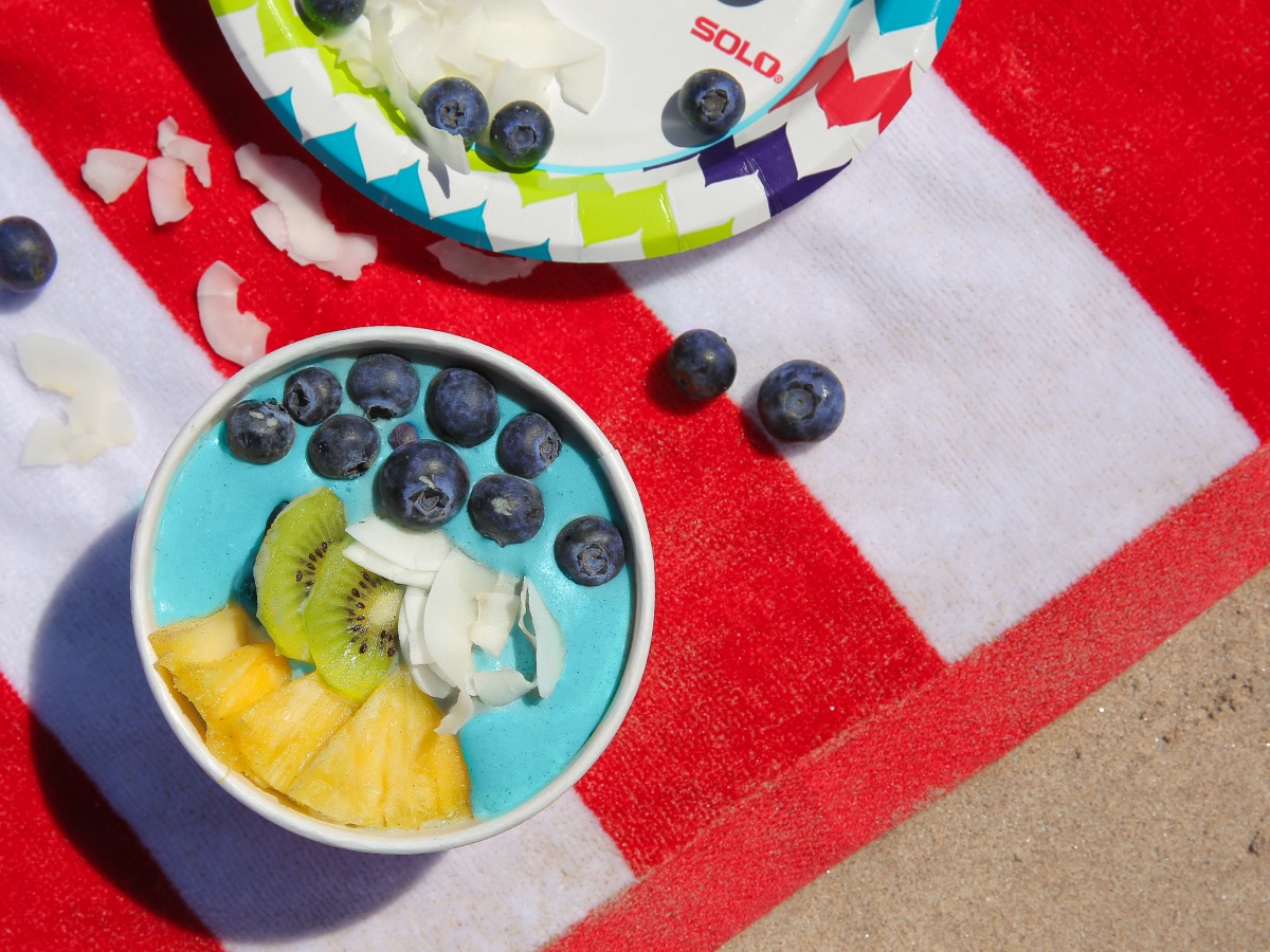 Mermaid Smoothie Bowl Beach Party