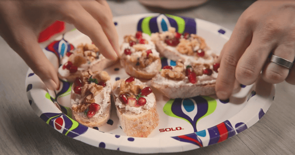 pomegranate_bruschetta_bites